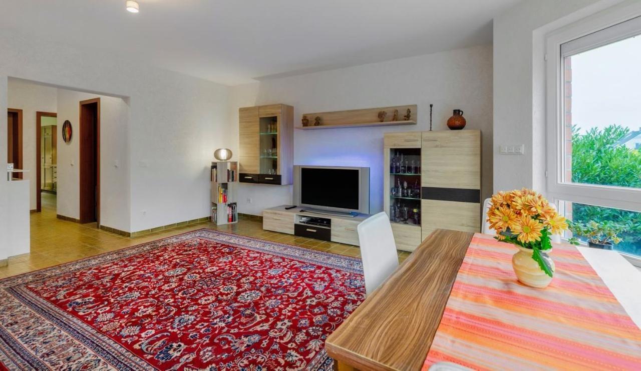 Modernes Apartment In Schoener Lage Düsseldorf Dış mekan fotoğraf